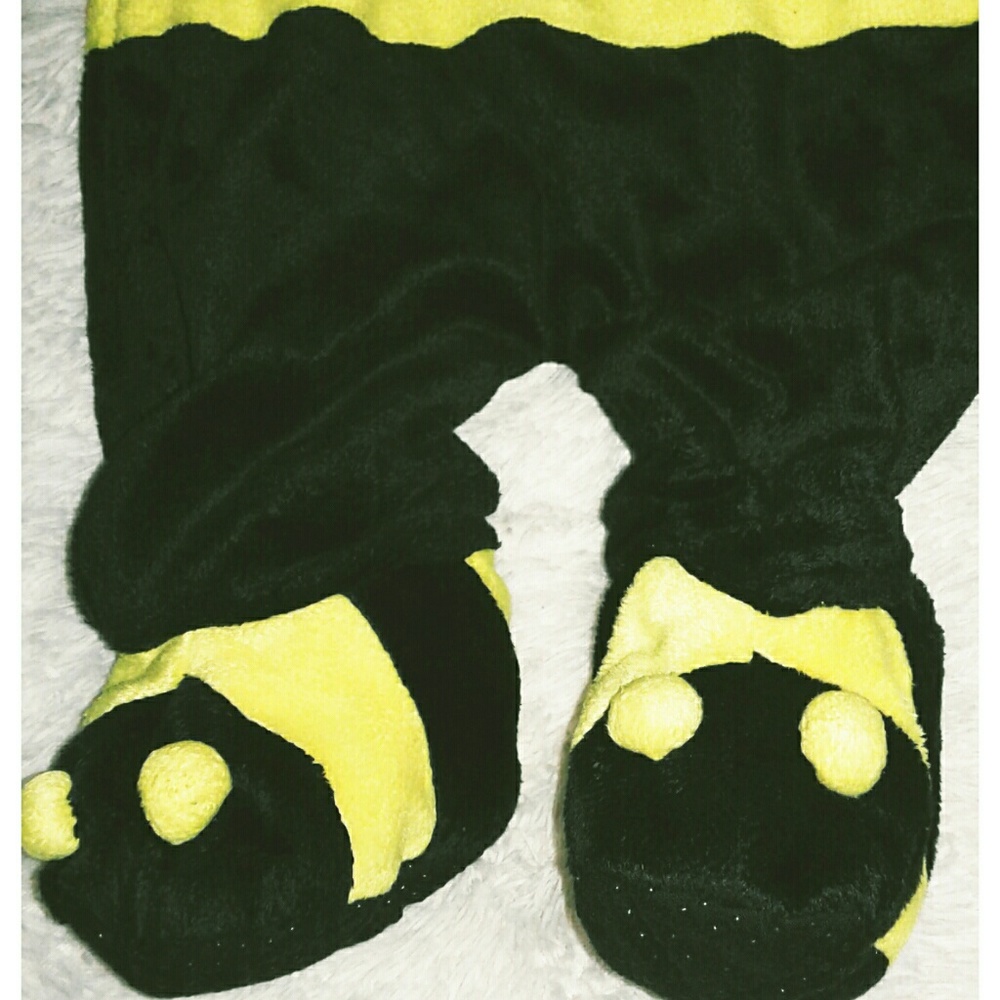 Infant Bumblebee Onesie - Picture 2 of 6